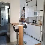 Chambre privée dans magnifique appartement calme